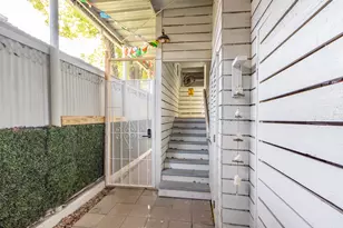 1502 39th St, Galveston, TX 77550 - Photo 25