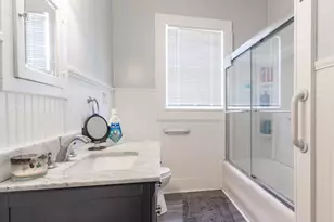 1502 39th St, Galveston, TX 77550 - Photo 33