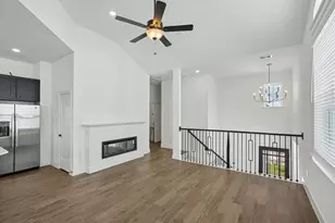 10119 Palm Spgs Pl, Manvel, TX 77578 - Photo 7