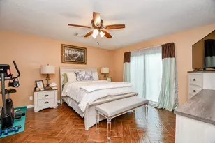 9010 Ketchwood Dr, Houston, TX 77099 - Photo 11