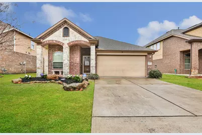 6715 Hunters Trace Lane, Baytown, TX 77521 - Photo 1