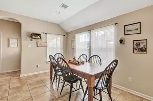 6715 Hunters Trace Ln, Baytown, TX 77521 - Photo 15