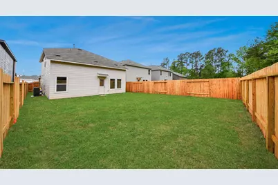 13507 Bay Springs Dr, Conroe, TX 77303 - Photo 9