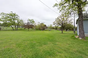409 Dogwood Ln, Somerville, TX 77879 - Photo 21