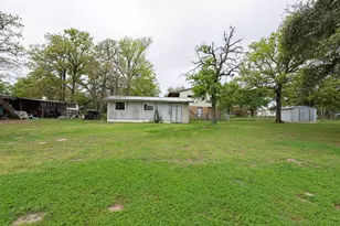 409 Dogwood Ln, Somerville, TX 77879 - Photo 15