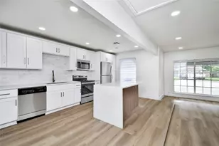 7210 Lumber Jack Dr, Houston, TX 77040 - Photo 11