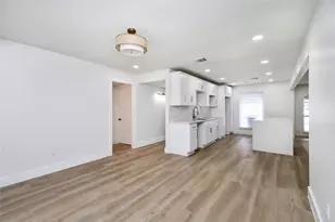 7210 Lumber Jack Dr, Houston, TX 77040 - Photo 9