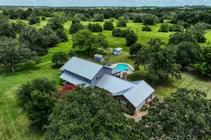 528 E US Hwy 290 Hwy, Carmine, TX 78932 - Photo 1