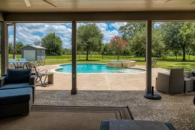 528 E US Highway 290 Highway, Carmine, TX 78932 - Photo 37