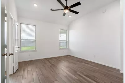 18830 Shadowfax Trail, Tomball, TX 77377 - Photo 17
