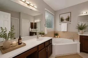 302 Trillium Dr, Sugar Land, TX 77479 - Photo 15