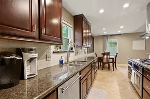 10710 Overbrook Ln, Houston, TX 77042 - Photo 15