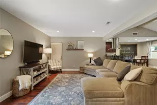 10710 Overbrook Ln, Houston, TX 77042 - Photo 7