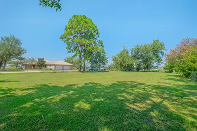 8903 Charity Street, Needville, TX 77461 - Photo 3