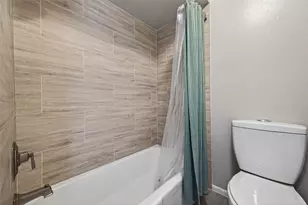 1426 Heathwood Dr, Houston, TX 77077 - Photo 35