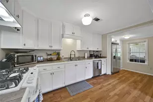 1607 Libbey Dr, Houston, TX 77018 - Photo 5