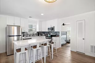 104 Marlin Ln, Freeport, TX 77541 - Photo 17