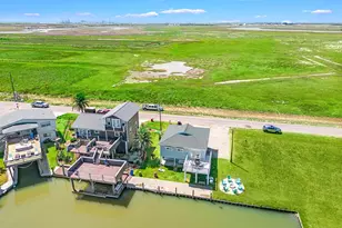 104 Marlin Ln, Freeport, TX 77541 - Photo 7