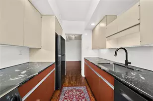 1400 Hermann Dr, Houston, TX 77004 - Photo 21