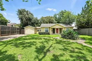 6305 S Rice Ave, Bellaire, TX 77401 - Photo 1