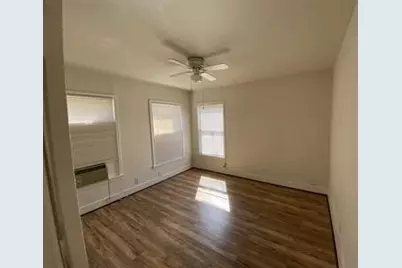 4420 Roseland Street #04, Houston, TX 77006 - Photo 5