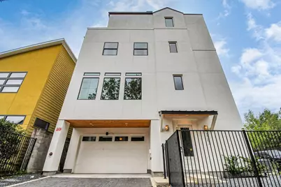 2303 Yupon Street, Houston, TX 77006 - Photo 1