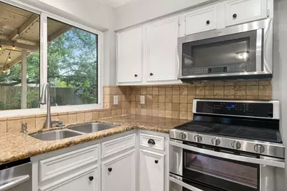 8322 Hot Springs Drive, Houston, TX 77095 - Photo 17