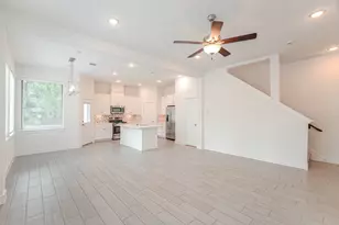 112 Red Cascade Ct, Willis, TX 77318 - Photo 5