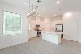 112 Red Cascade Ct, Willis, TX 77318 - Photo 11