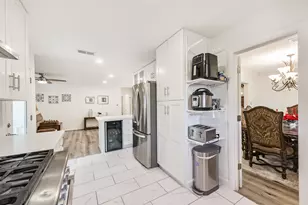 5002 Beechnut St, Houston, TX 77096 - Photo 19