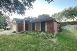 1221 Shadowlake Dr, Sealy, TX 77474 - Photo 15