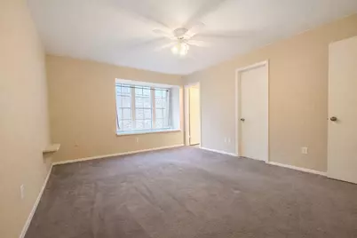 8223 Kingsbrook Road #215, Houston, TX 77024 - Photo 11