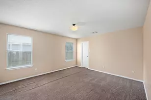 9106 Laguna Rio, San Antonio, TX 78251 - Photo 3