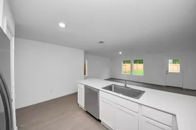 13499 Bay Springs Dr, Conroe, TX 77303 - Photo 15