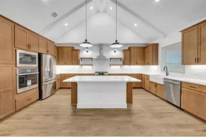 12122 Autumn Leaf Drive, Mont Belvieu, TX 77535 - Photo 11