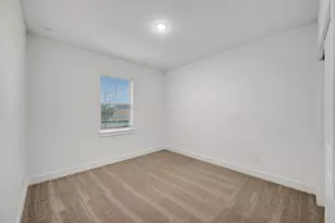 12122 Autumn Leaf Dr, Mont Belvieu, TX 77535 - Photo 5