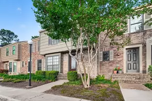 7505 Memorial Woods Dr, Houston, TX 77024 - Photo 3