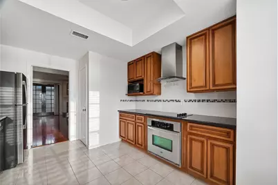 7505 Memorial Woods Drive #24, Houston, TX 77024 - Photo 13