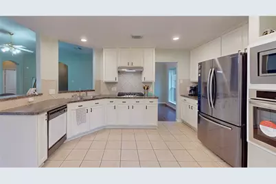 6014 Knollwood Trail, Spring, TX 77373 - Photo 9
