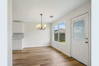 4419 Crossvine Avenue, Baytown, TX 77521 - Photo 9