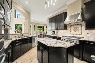 510 Olmstead Park Dr, Sugar Land, TX 77479 - Photo 11