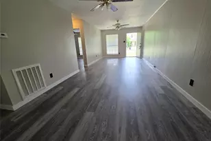12740 Shannon Hills Dr, Houston, TX 77099 - Photo 5
