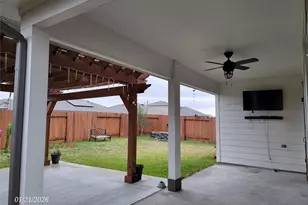 8215 Hush Hts Dr, Rosharon, TX 77583 - Photo 15