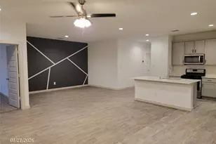 8215 Hush Hts Dr, Rosharon, TX 77583 - Photo 5