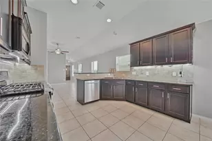 3602 Goldleaf Trail Dr, Katy, TX 77449 - Photo 3