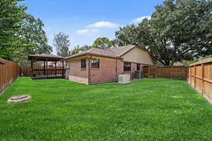 10038 Wayward Wind Ln, Houston, TX 77064 - Photo 31