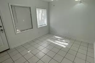 5005 Georgi Ln, Houston, TX 77092 - Photo 7