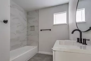 5874 Belcrest St, Houston, TX 77033 - Photo 21