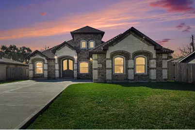 714 S Kansas Street, La Porte, TX 77571 - Photo 1