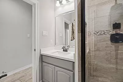 714 S Kansas Street, La Porte, TX 77571 - Photo 15